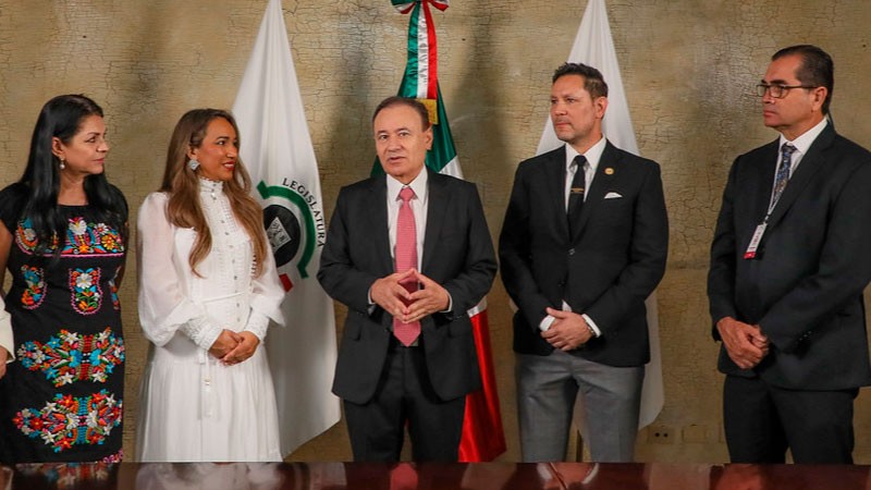 Entrega Gobernador segundo informe al Congreso del Estado
